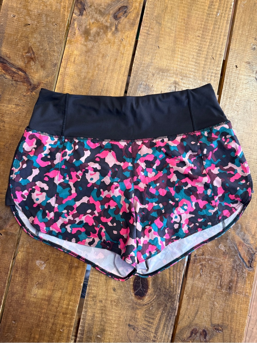 Athleta Running Pink Teal Leopard Camo Size XS